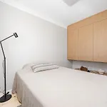 Modern Flat In A Courtyard タリン