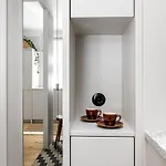 アパート Modern Flat In A Courtyard