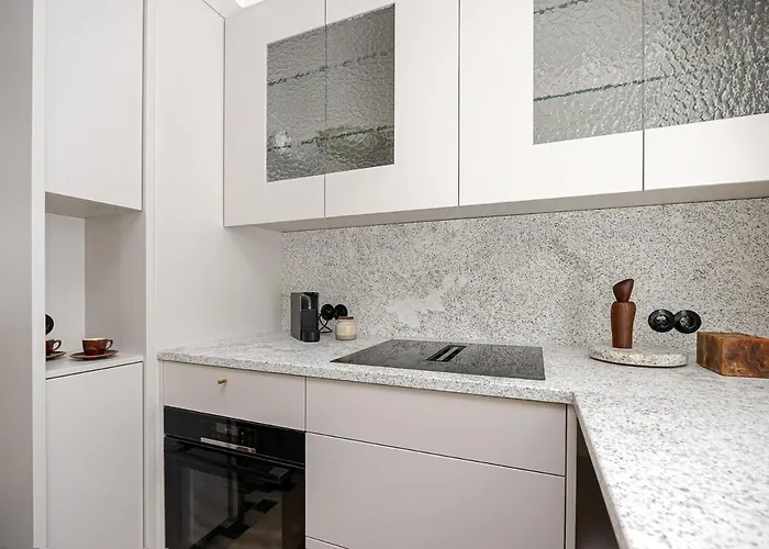 Modern Flat In A Courtyard Apartament