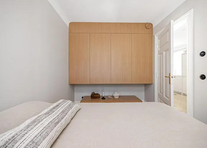 Modern Flat In A Courtyard טאלין