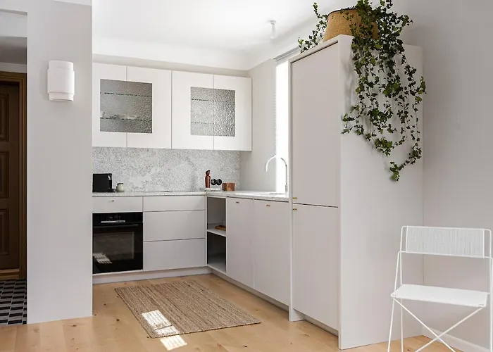 Modern Flat In A Courtyard * טאלין